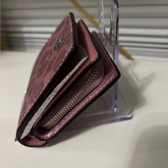 NWOT Coach Signature Metallic Wallet - Picture 4 of 6